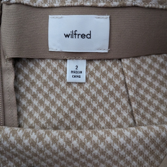 Aritzia Wilfred Classic Mini Skirt - Picture 2 of 2